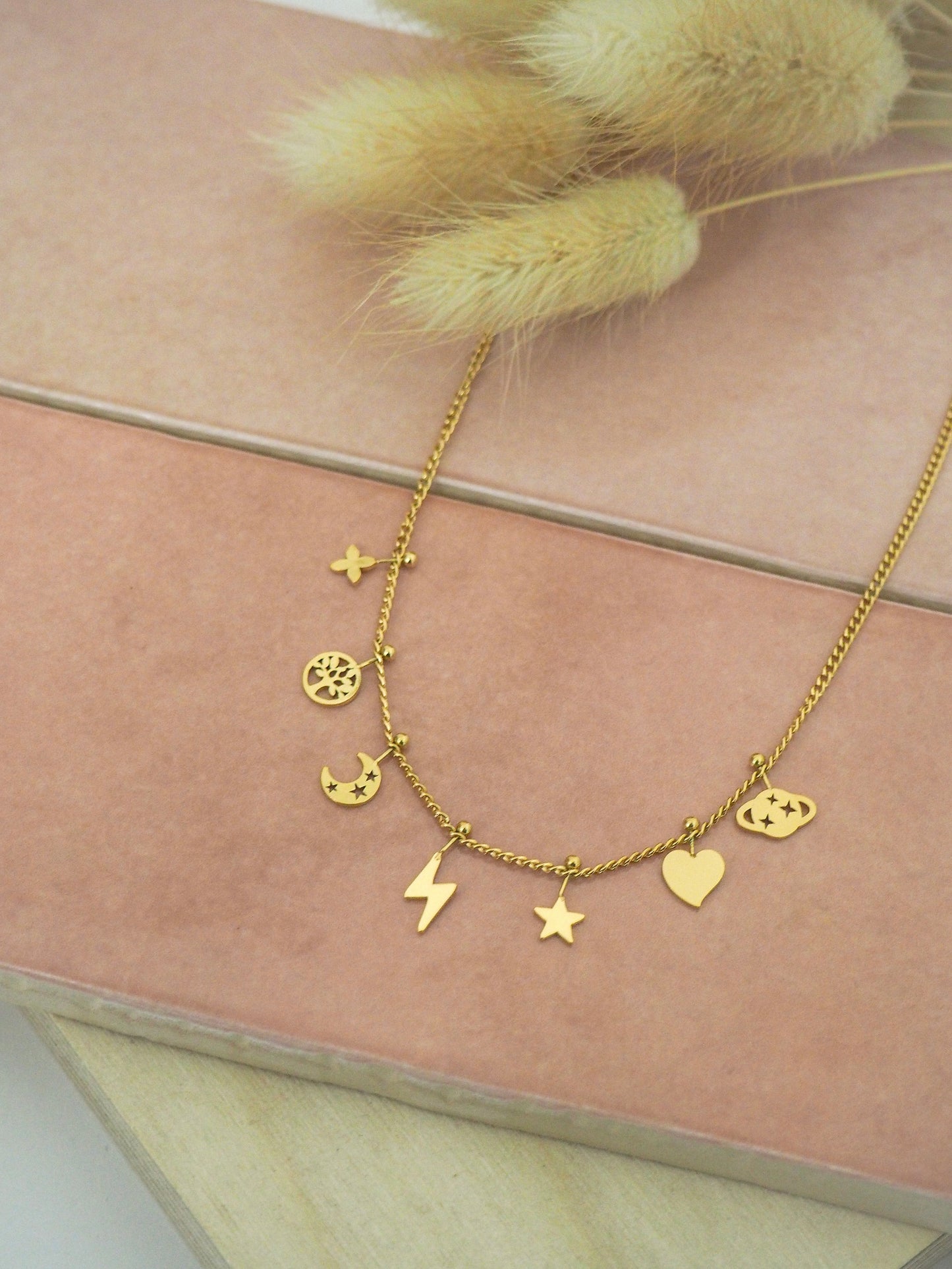 Collar Satélite