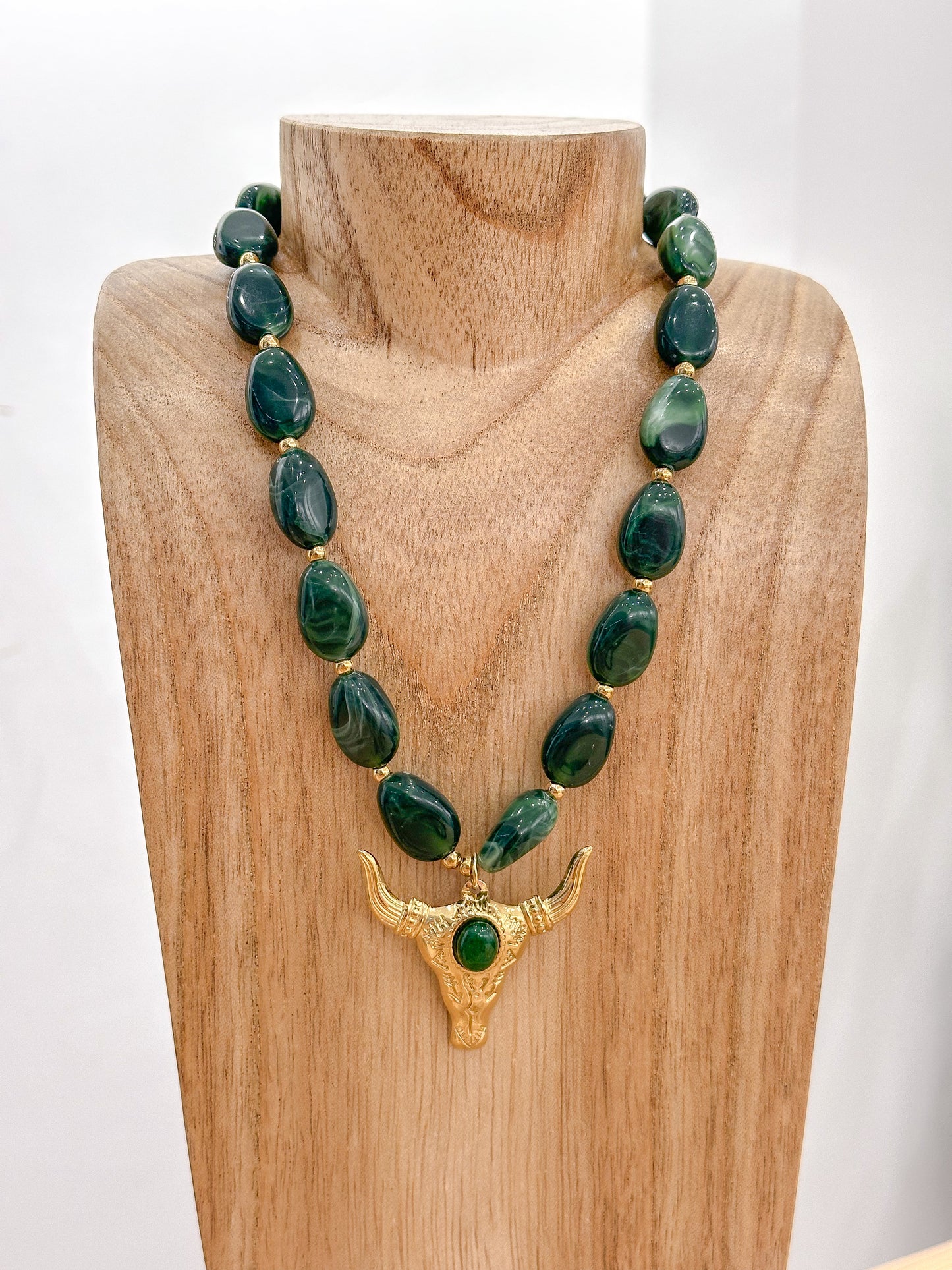 COLLAR BUFALO