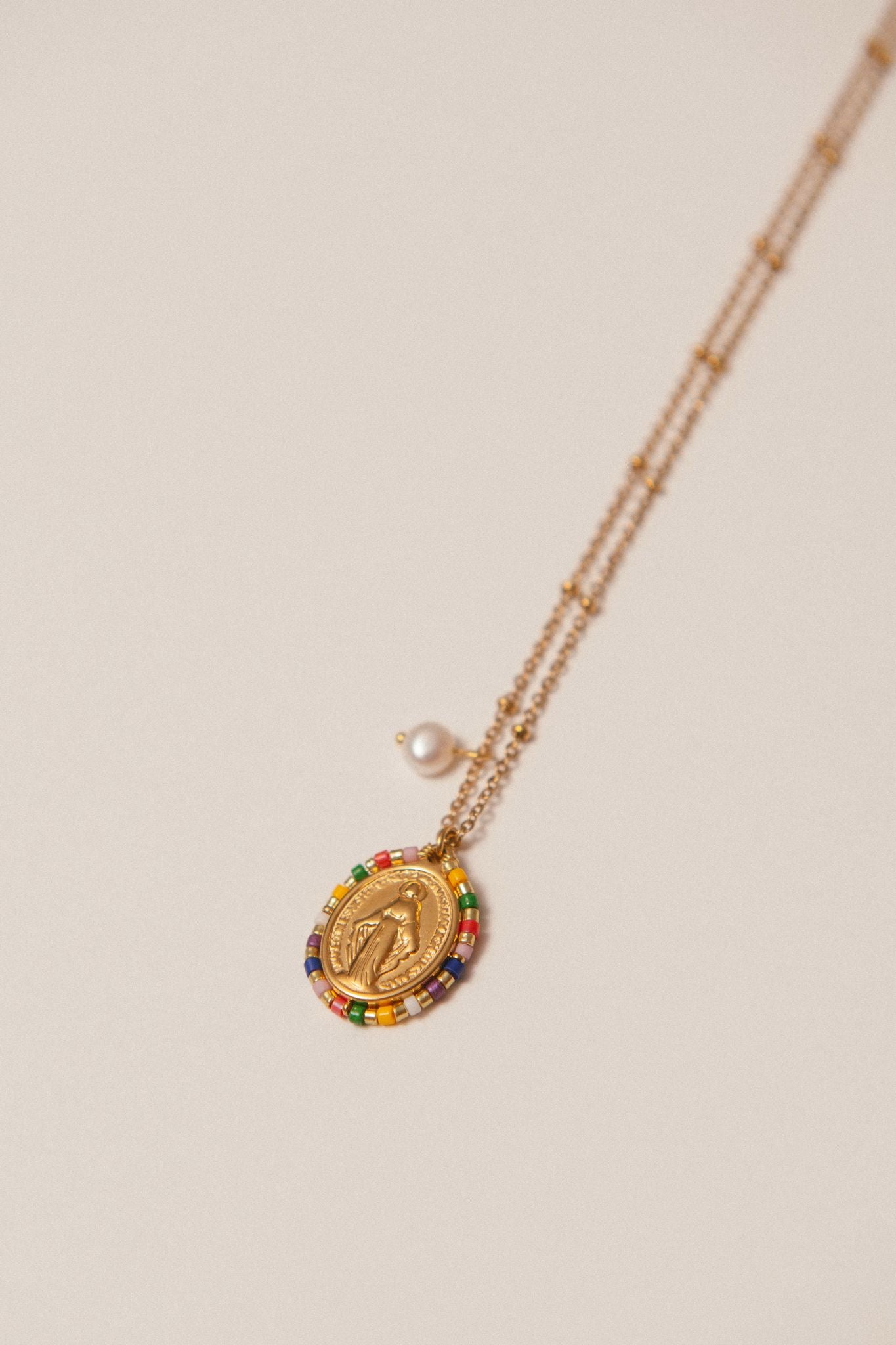 Collar Virgen colores