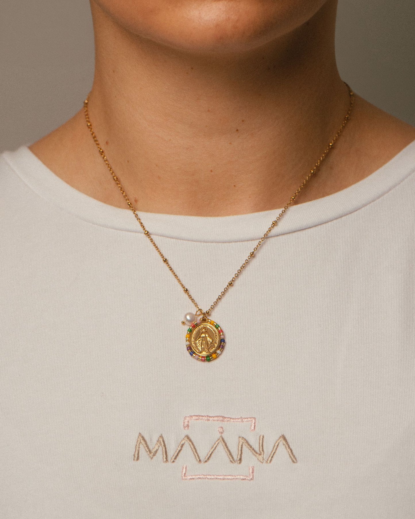 Collar Virgen colores