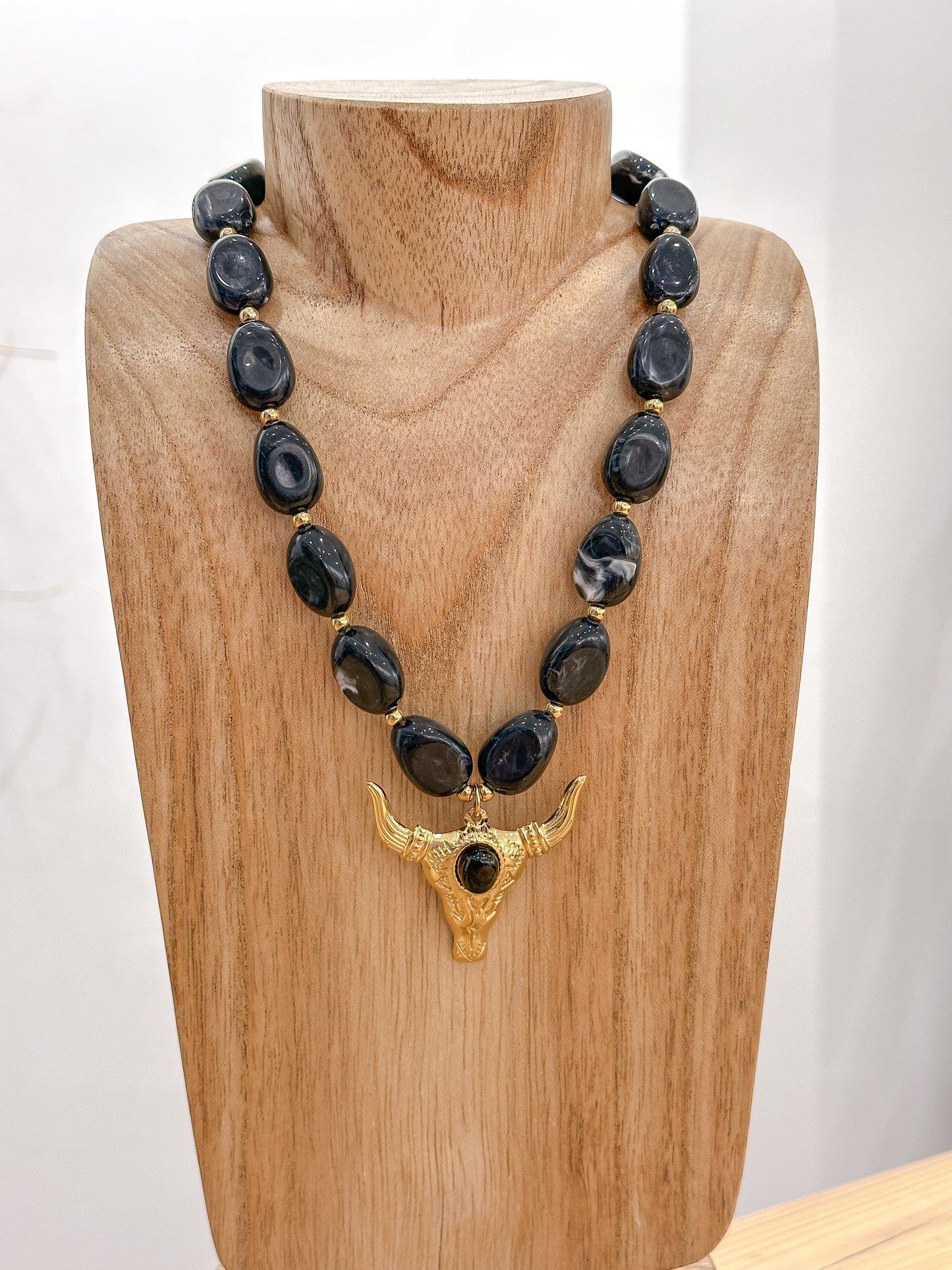 COLLAR BUFALO