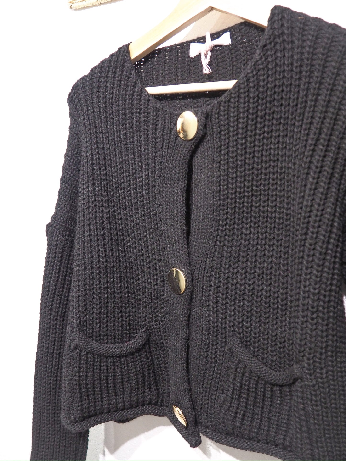 BUTTON KNITTED JACKET