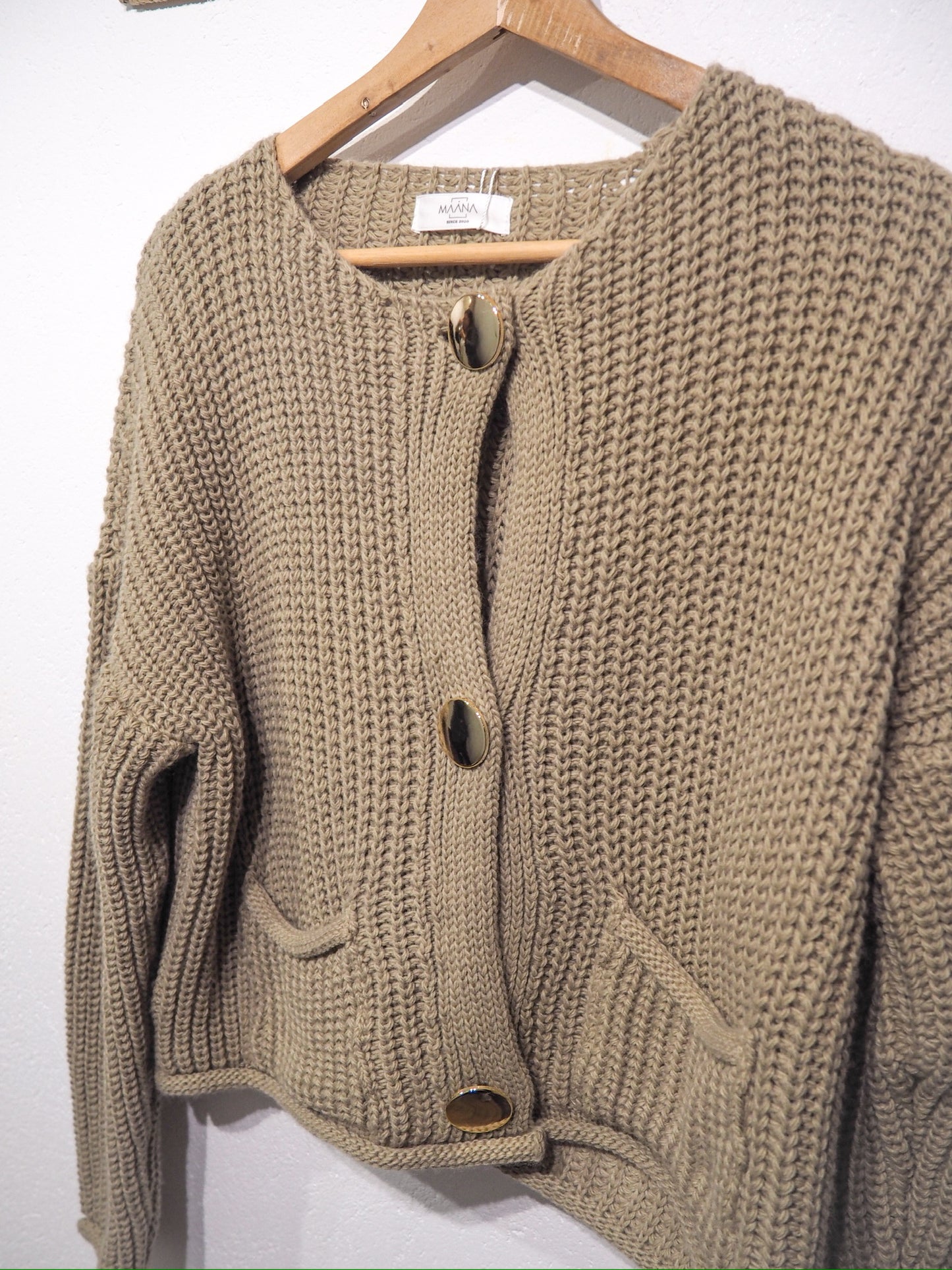 BUTTON KNITTED JACKET