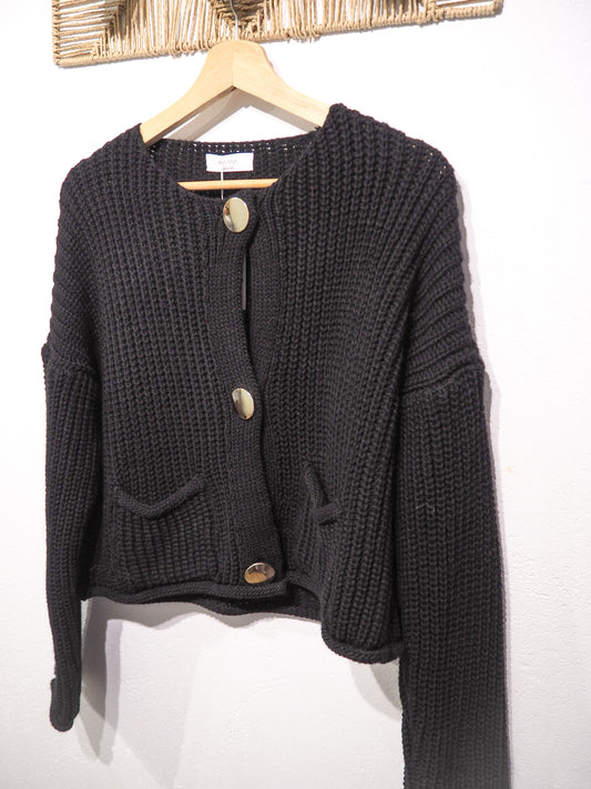 BUTTON KNITTED JACKET